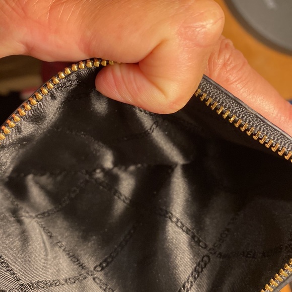 Michael Kors Adele Rose studded Leather Smartphone Wallet Black - Picture 9 of 12